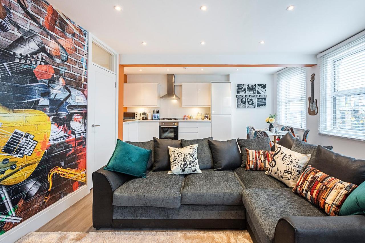 Cozy And Serene Brand-New Flat In Kilburn, Londonアパートメント エクステリア 写真